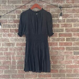 Black short sleeve dress